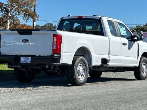 New 2026 Ford F250 XL w/ XL Driver Assist Package RWD image 5