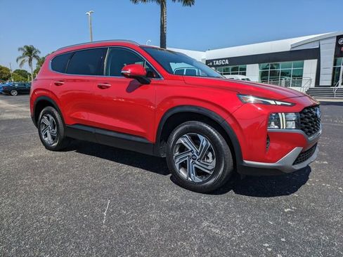 Used 2023 Hyundai Santa Fe SEL image 2