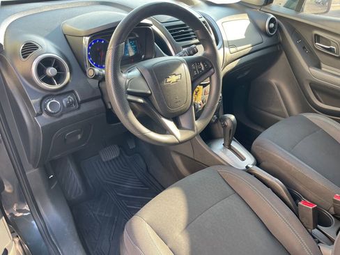 Used 2016 Chevrolet Trax LS w/ LPO, Protection Package FWD image 5