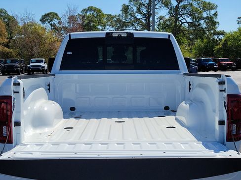 New 2026 RAM 2500 Limited AWD/4WD image 9