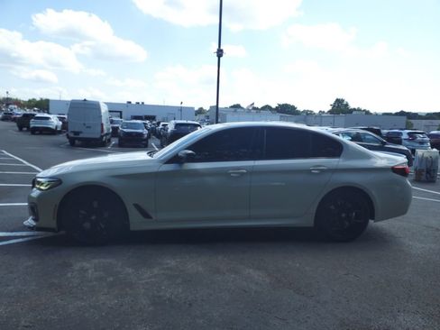 Used 2022 BMW 540i w/ M Sport Package RWD image 4