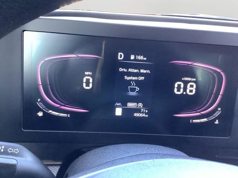 Used 2024 Kia Sportage LX image 29