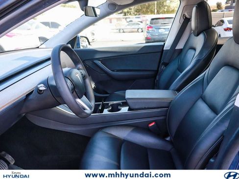 Used 2020 Tesla Model Y Long Range AWD/4WD image 17