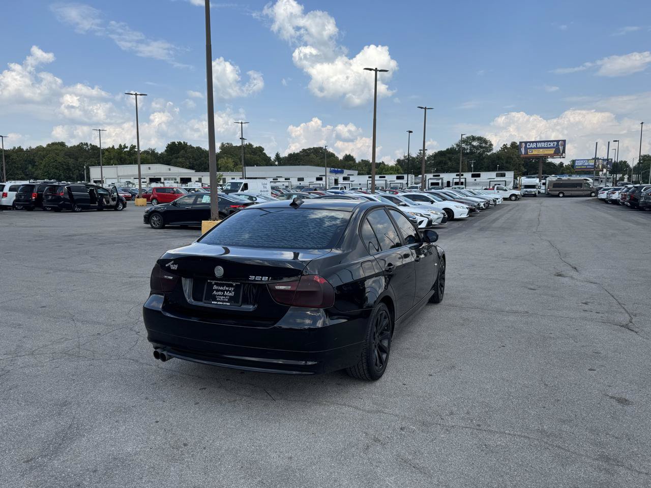 Used 2011 BMW 328i Sedan RWD image 3