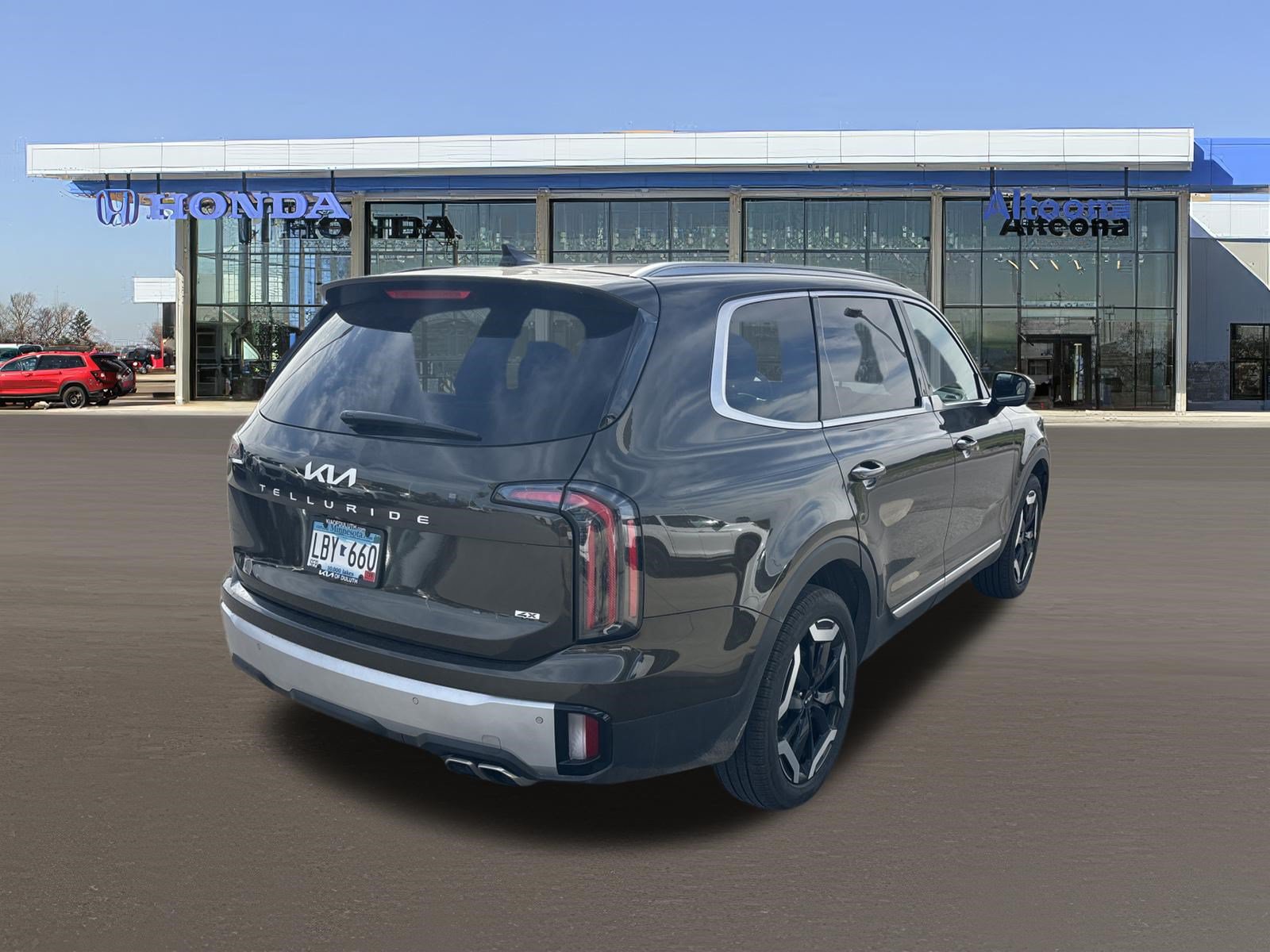 Used 2024 Kia Telluride EX w/ EX Captain's Chair Package AWD/4WD image 5