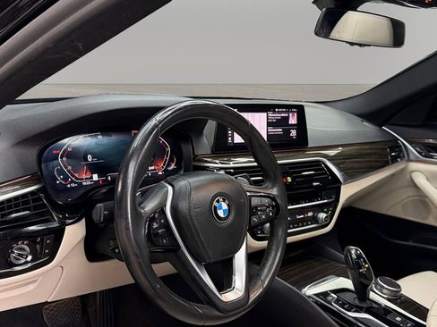 Used 2020 BMW 530i w/ Convenience Package RWD image 15