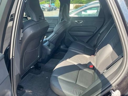 Used 2024 Volvo XC60 B5 Plus w/ Protection Package Premier AWD/4WD image 9
