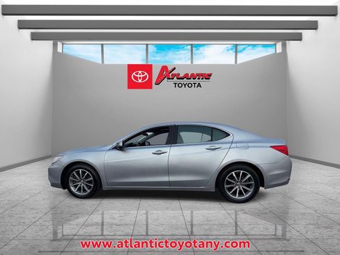 Used 2020 Acura TLX FWD image 5