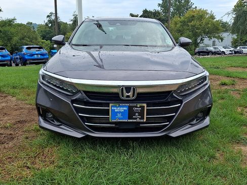 Used 2022 Honda Accord Touring image 2