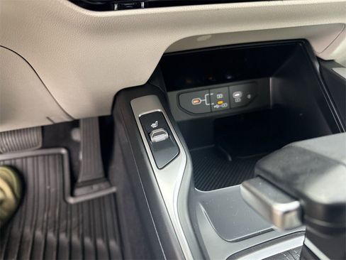 New 2026 Kia Sorento S image 37