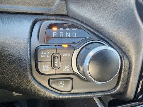 Used 2021 RAM 1500 Big Horn AWD/4WD image 30