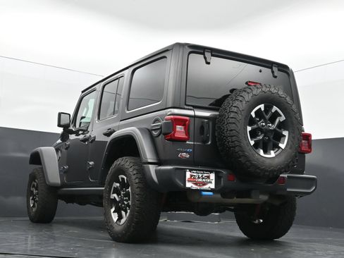 Used 2024 Jeep Wrangler Unlimited Rubicon 4xe AWD/4WD image 38