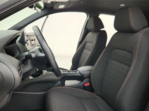 Used 2025 Honda HR-V Sport image 27