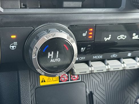 Certified 2024 Toyota Tacoma Trailhunter image 29