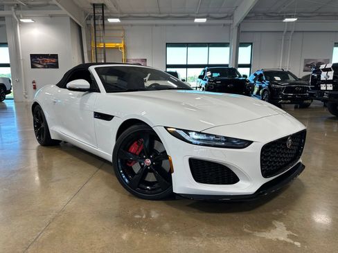 Used 2022 Jaguar F-TYPE Convertible RWD image 2