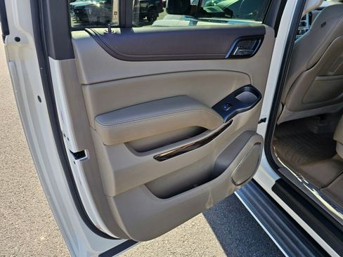 Used 2015 GMC Yukon XL SLT AWD/4WD image 12
