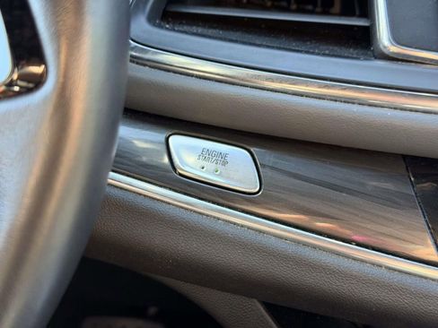 Used 2023 Buick Enclave Essence w/ Experience Buick Package FWD image 13