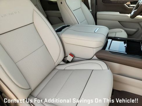 New 2026 GMC Yukon Denali w/ Sun & Power Step Package AWD/4WD image 10