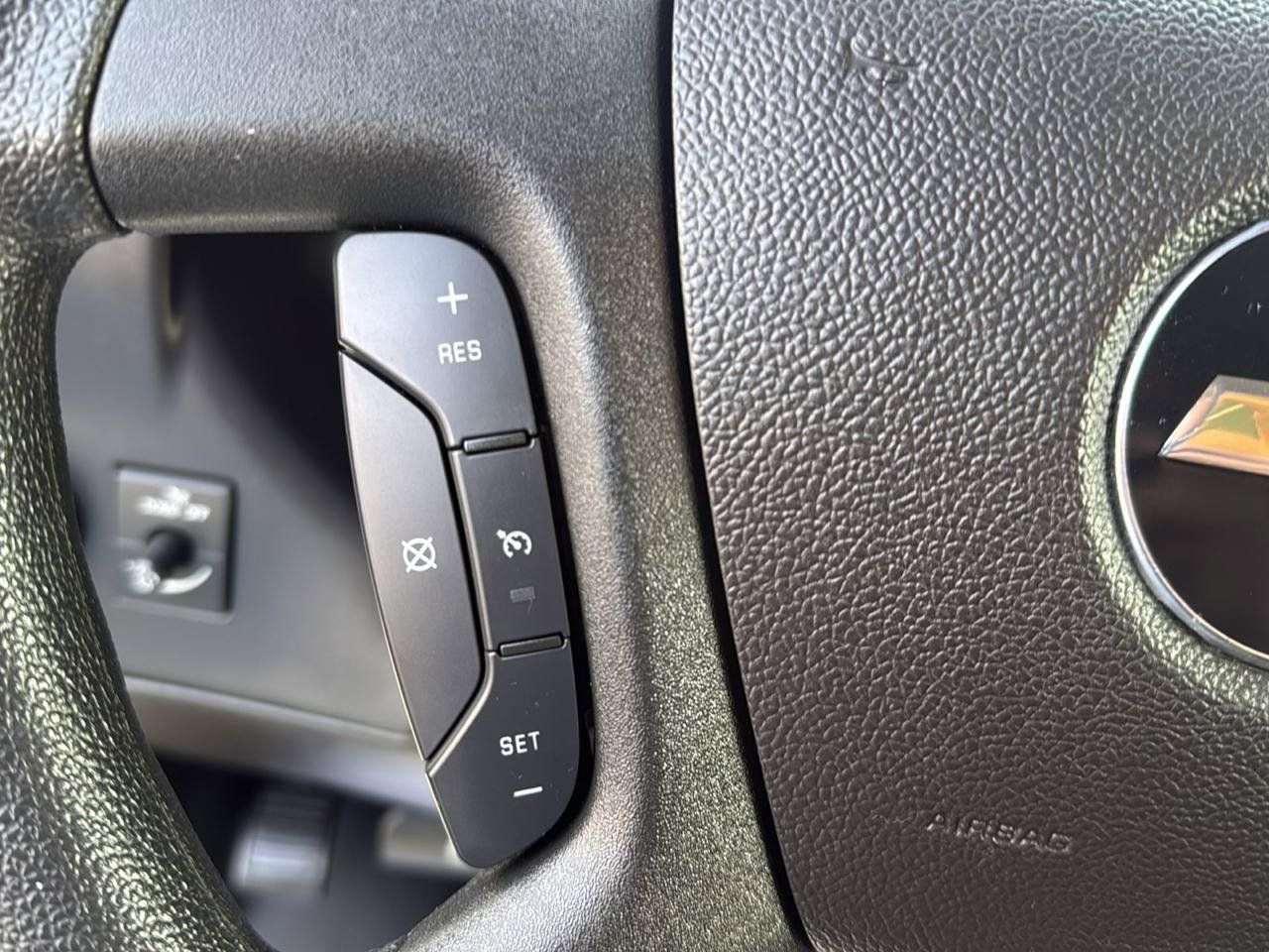 Used 2025 Chevrolet Express 2500 w/ Driver Convenience Package RWD image 11