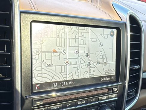 Used 2015 Porsche Cayenne S AWD/4WD image 33