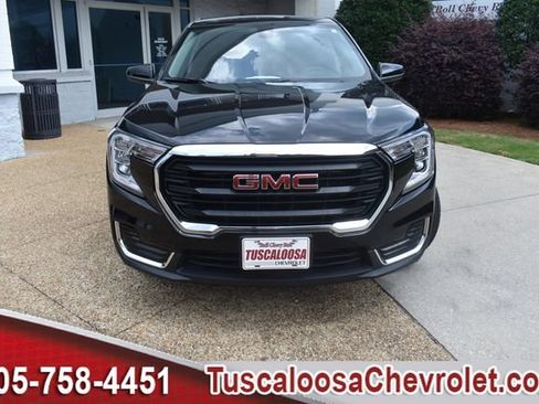 Used 2024 GMC Terrain SLE AWD/4WD image 4