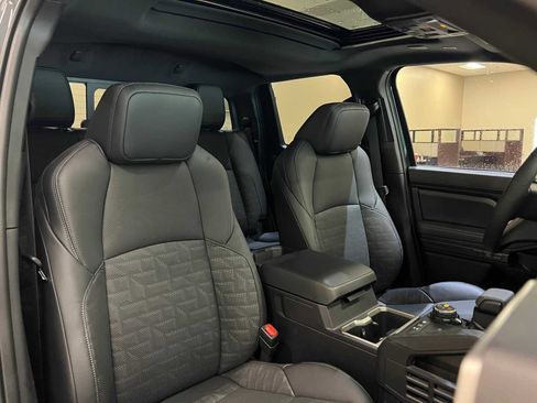 New 2025 Toyota Tacoma TRD Off-Road image 12