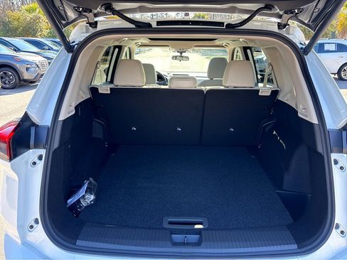 New 2026 Nissan Rogue SV image 33