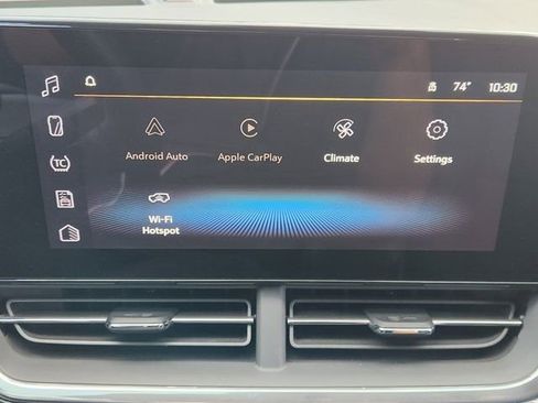 Used 2025 Chevrolet Trax RS w/ Driver Confidence Package image 4