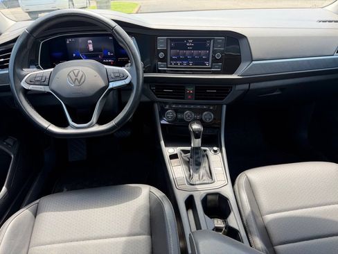 Used 2022 Volkswagen Jetta SE FWD image 24