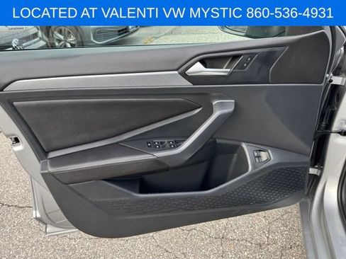 Used 2023 Volkswagen Jetta SE FWD image 27
