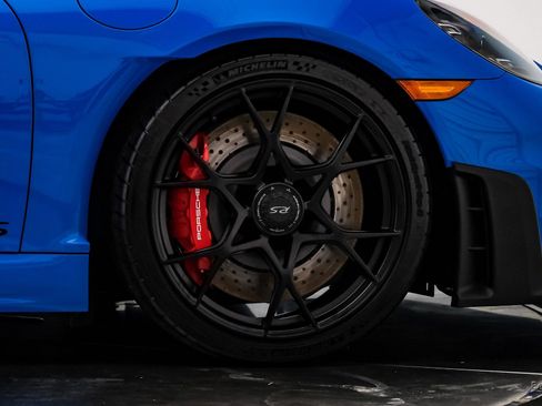 Used 2024 Porsche 718 Cayman GT4 RS RWD image 61