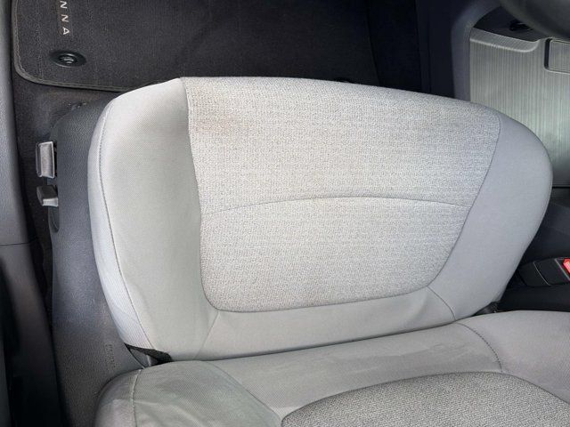 Used 2024 Toyota Sienna LE w/ LE Plus Package AWD/4WD image 9