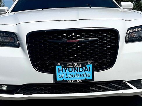 Used 2021 Chrysler 300 S image 28