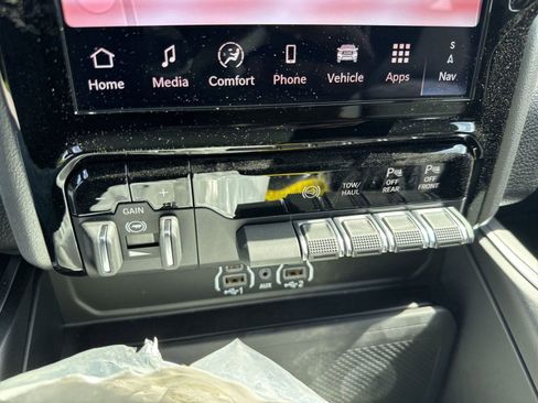 New 2025 RAM 2500 Lone Star image 26