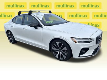 Used 2022 Volvo S60 B5 Momentum w/ Advanced Package