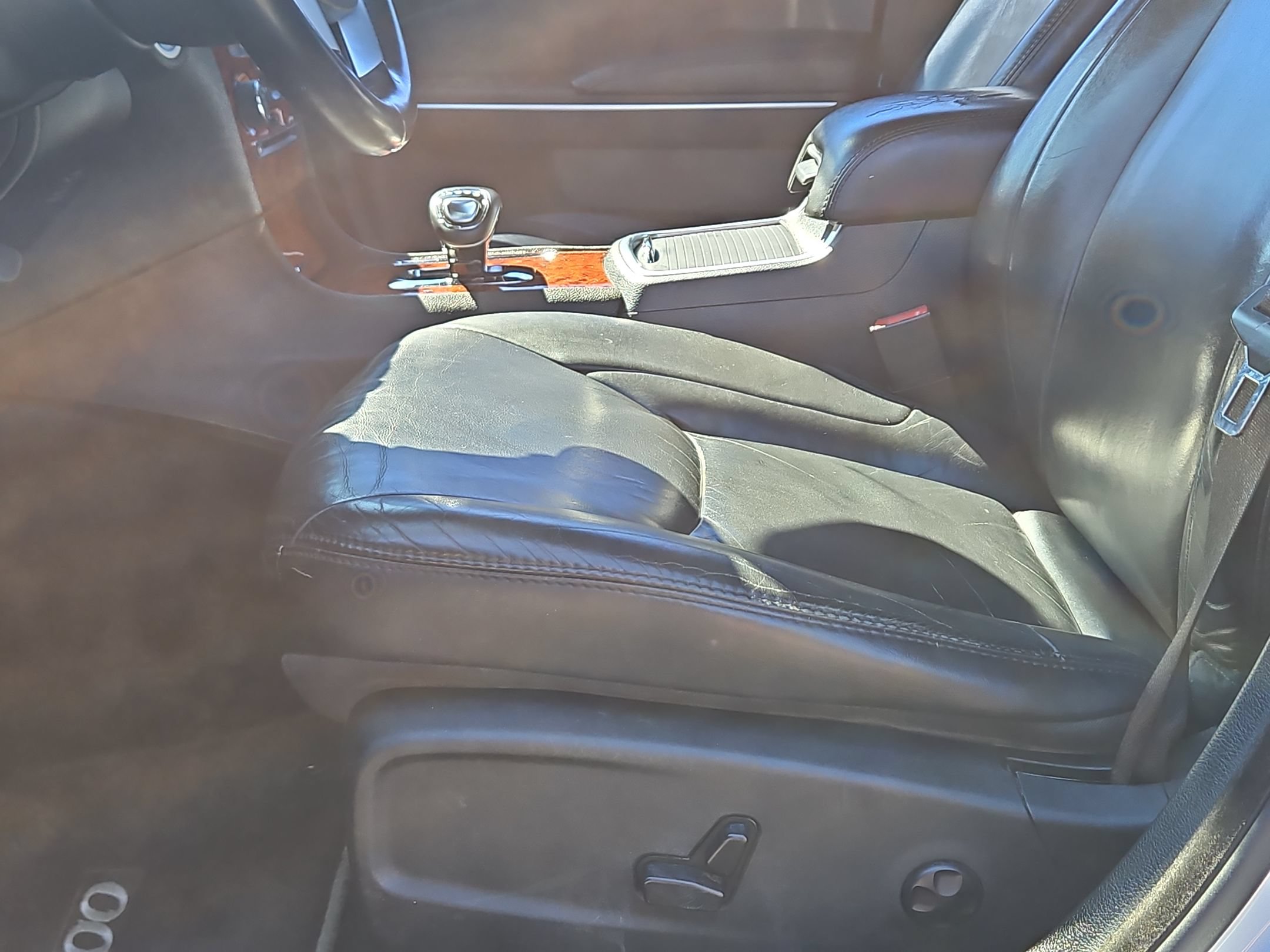 Used 2014 Chrysler 300 RWD image 23
