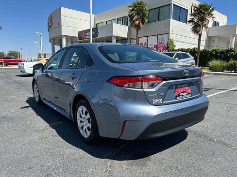 Used 2024 Toyota Corolla LE FWD image 5