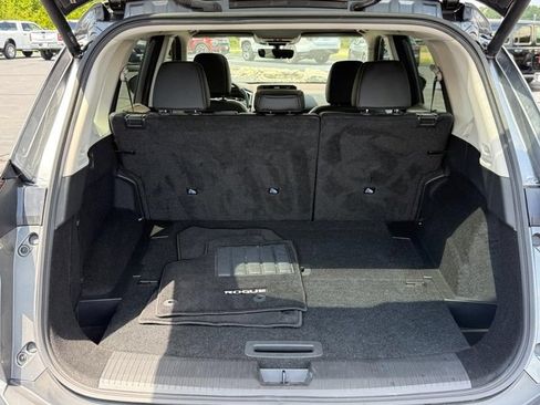 Used 2023 Nissan Rogue SL w/ SL Premium Package AWD/4WD image 4