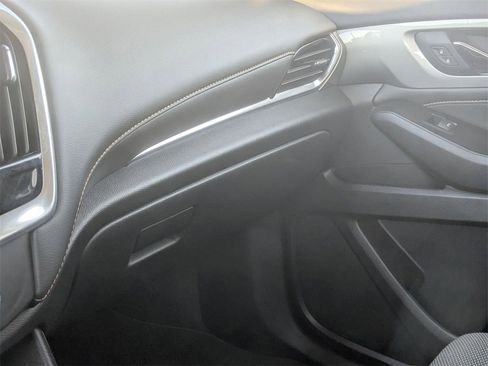 Used 2019 Chevrolet Traverse LT image 27