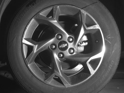 Used 2025 Chevrolet Trax LT FWD image 14