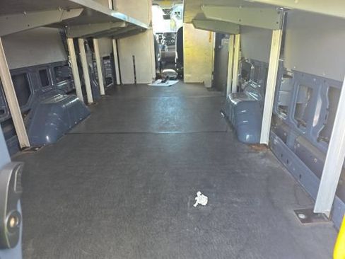 Used 2020 Ford Transit 250 148 High Roof Extended RWD image 4