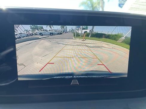 Used 2024 Buick Encore GX Preferred w/ Comfort Package FWD image 14