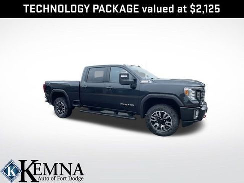 Used 2020 GMC Sierra 2500 AT4 w/ AT4 Premium Package image 3