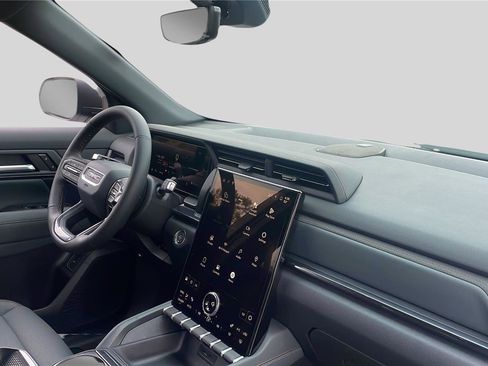 New 2026 GMC Terrain AT4 w/ Technology Package II image 22