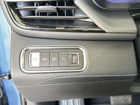 New 2026 Buick Enclave Avenir image 19