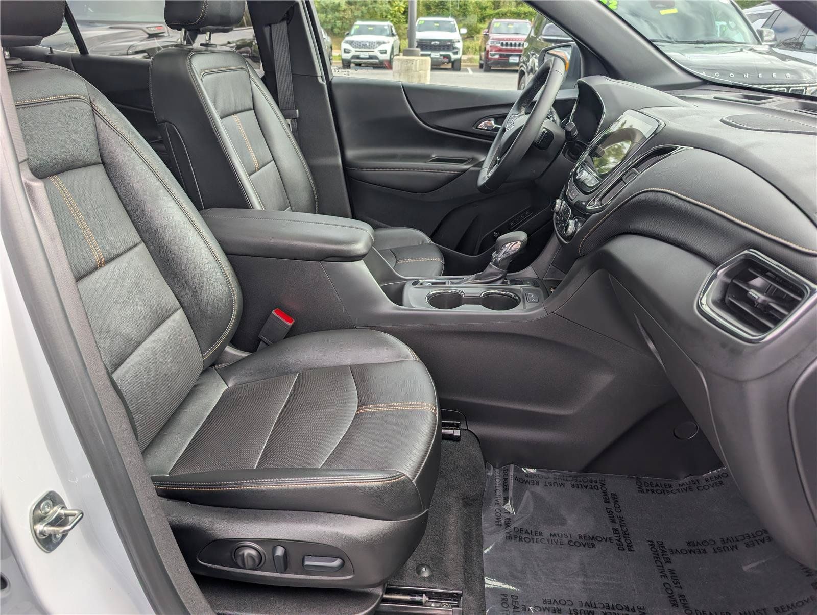 Used 2024 Chevrolet Equinox Premier AWD/4WD image 11