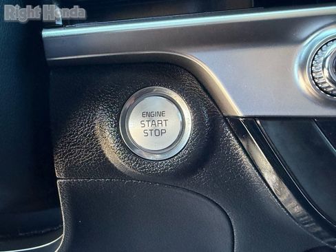 Used 2025 Kia Telluride S image 33