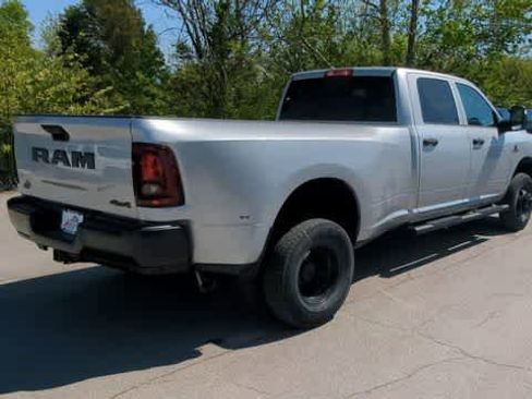 New 2026 RAM 3500 Tradesman AWD/4WD image 8