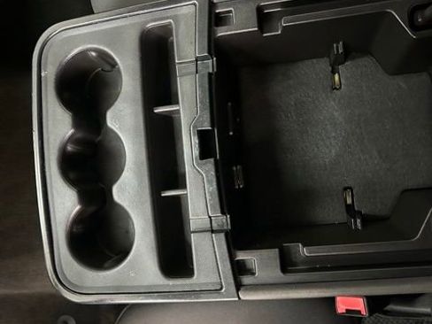 Used 2018 Chevrolet Silverado 1500 LT w/ Texas Edition image 23