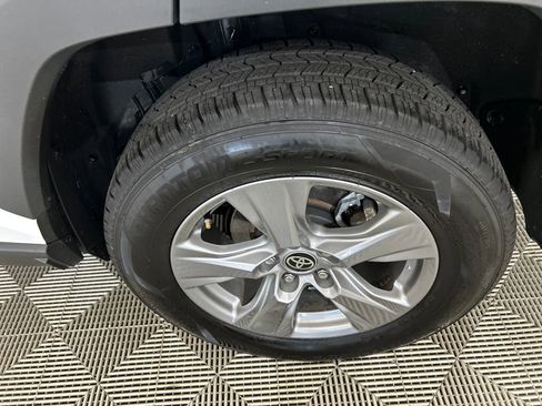 Used 2024 Toyota RAV4 XLE image 9